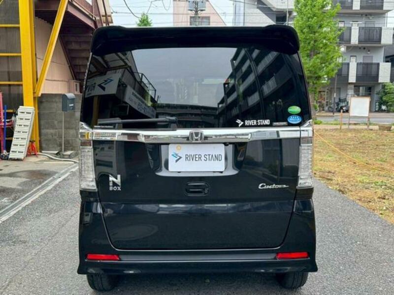 N BOX CUSTOM