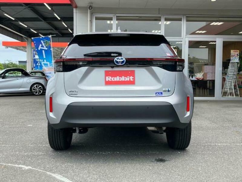 YARIS CROSS