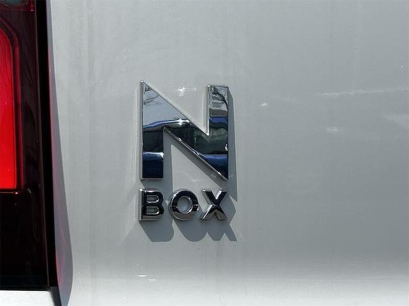 N BOX