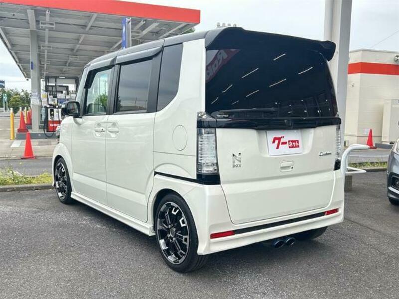 N BOX CUSTOM