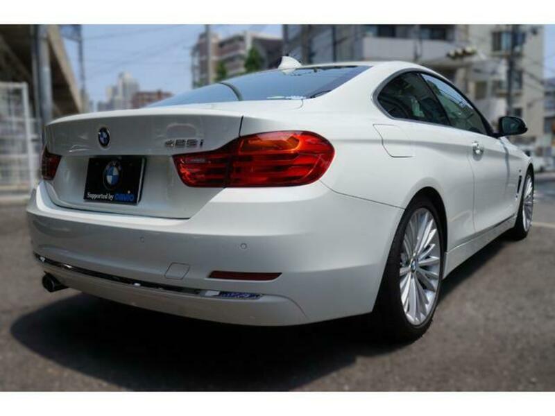 4 SERIES