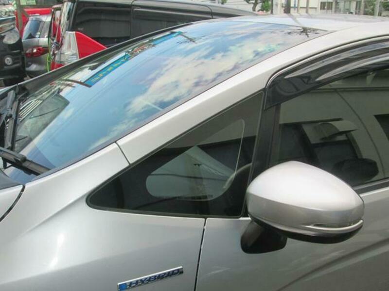 FIT HYBRID