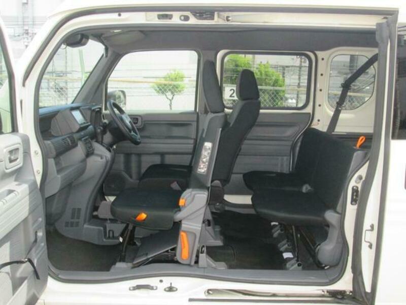N-VAN