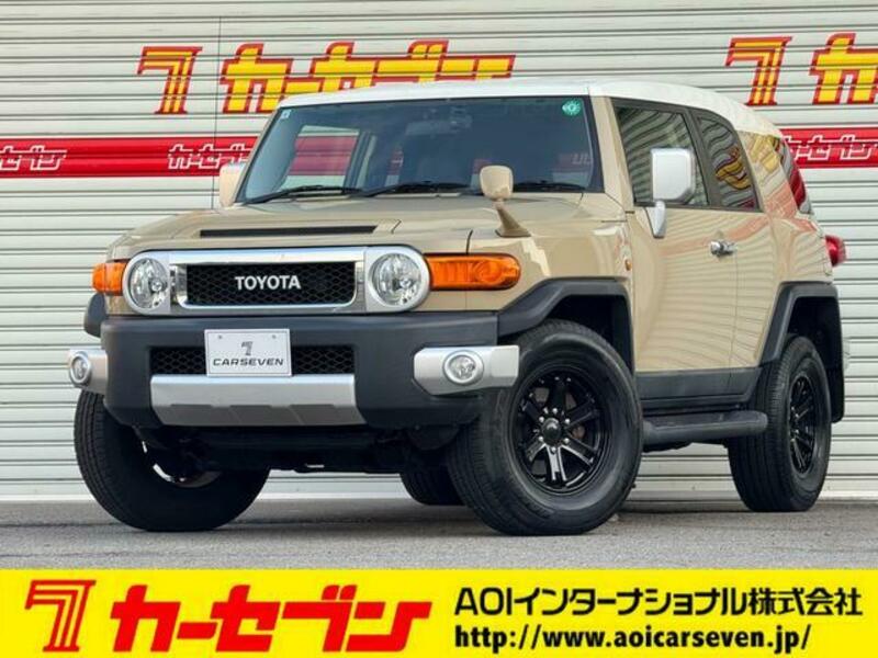 TOYOTA FJ CRUISER