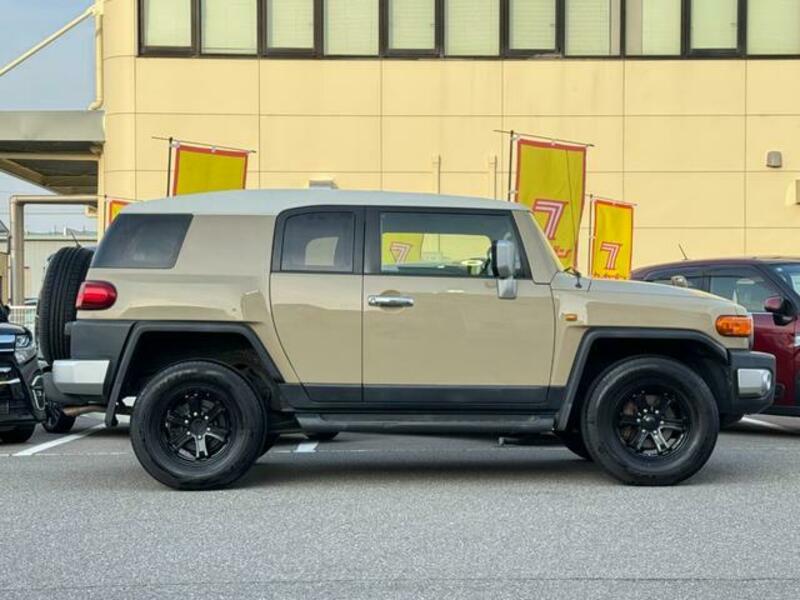 FJ CRUISER
