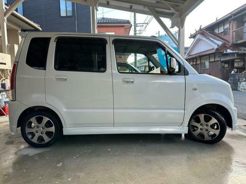 WAGON R
