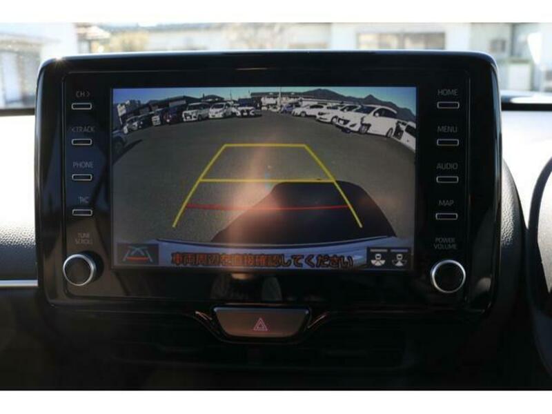 YARIS CROSS