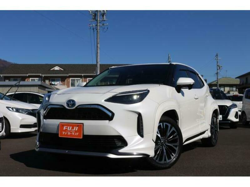 YARIS CROSS
