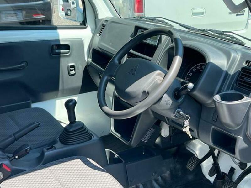MINICAB TRUCK
