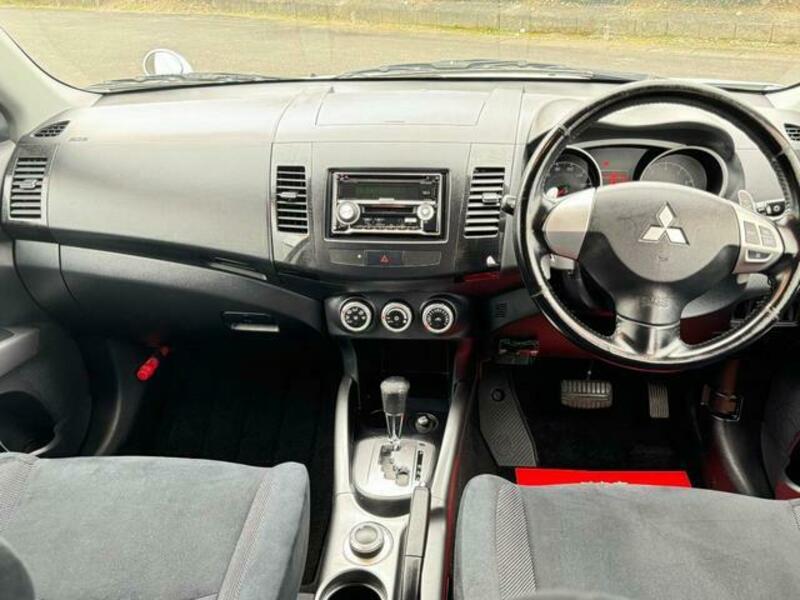 OUTLANDER