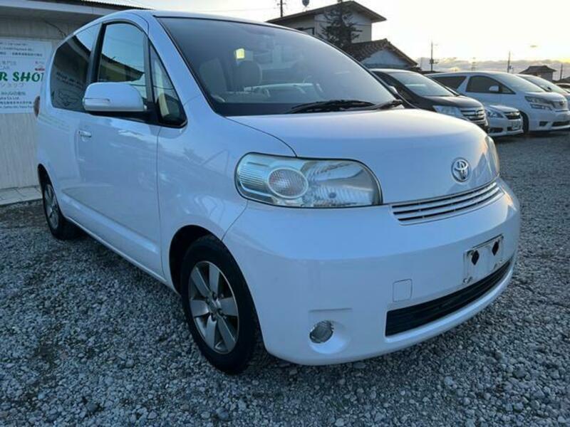 TOYOTA PORTE