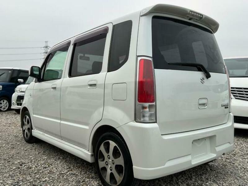 WAGON R