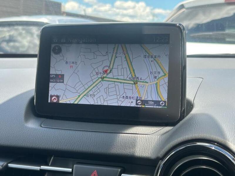 MAZDA2