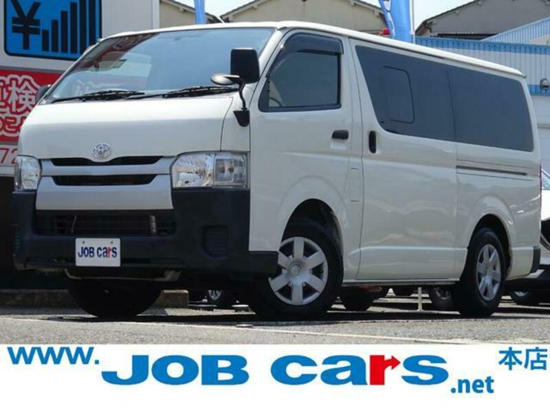 TOYOTA HIACE VAN