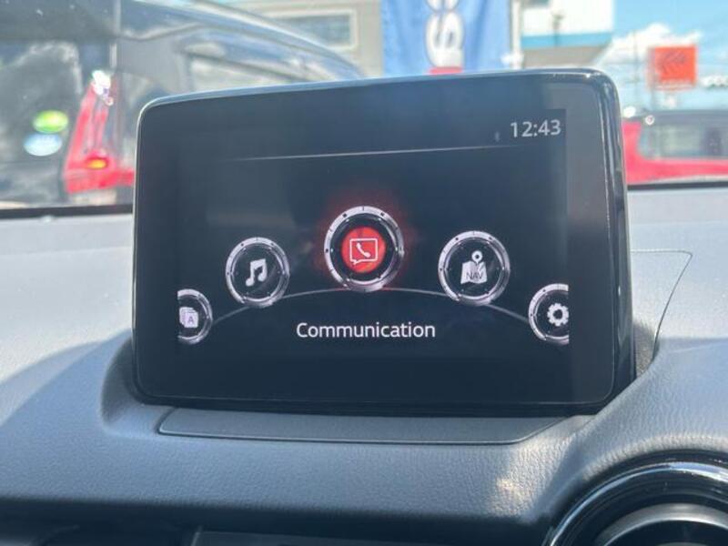 MAZDA2