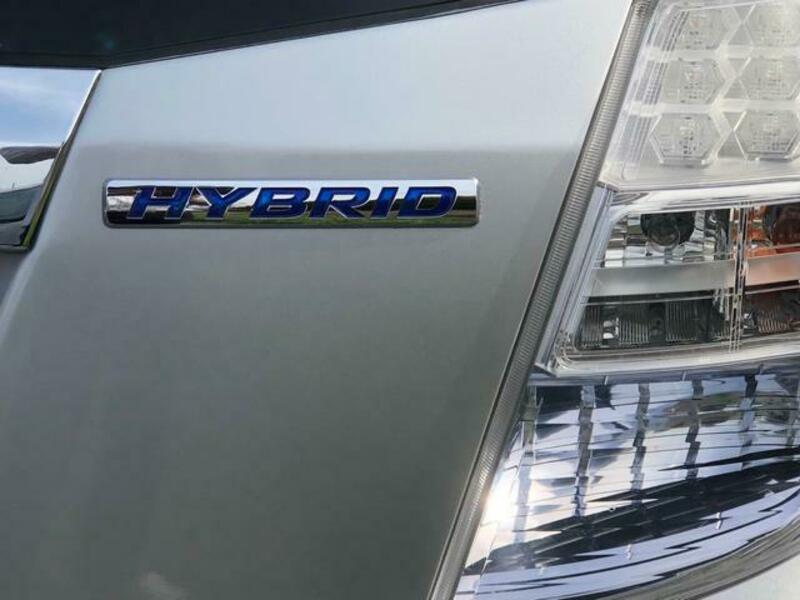 FIT HYBRID