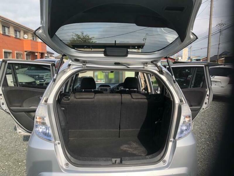 FIT HYBRID