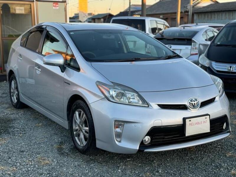 TOYOTA PRIUS