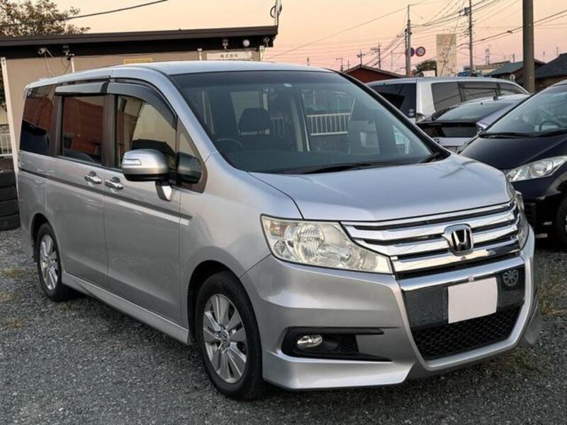 HONDA STEPWAGON SPADA