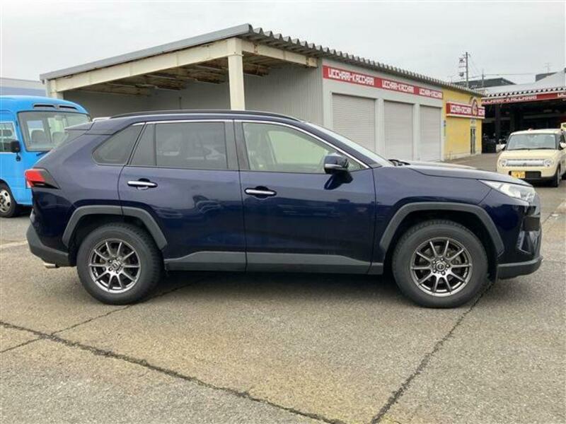 RAV4