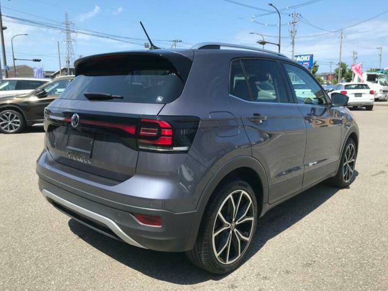 T CROSS