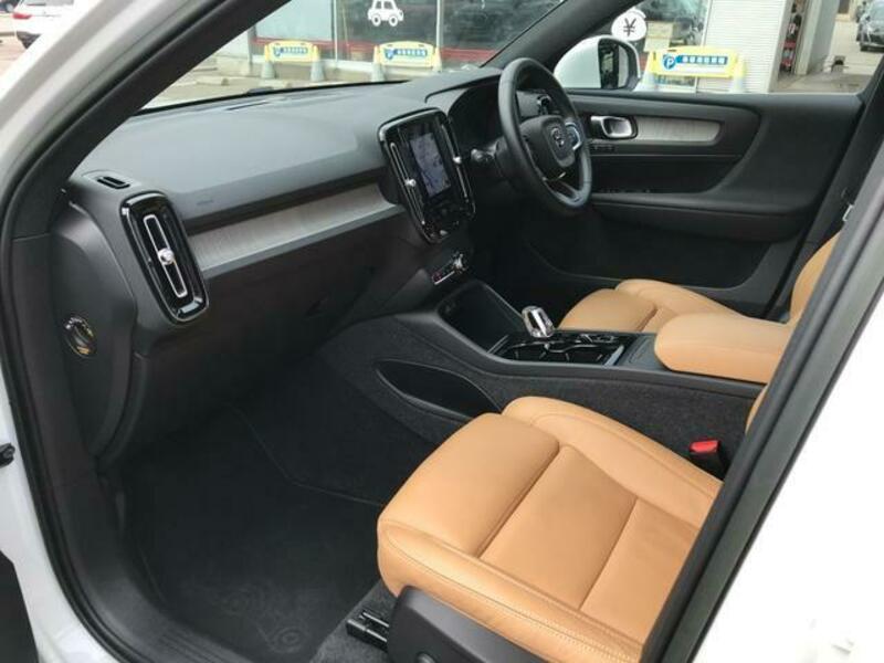XC40