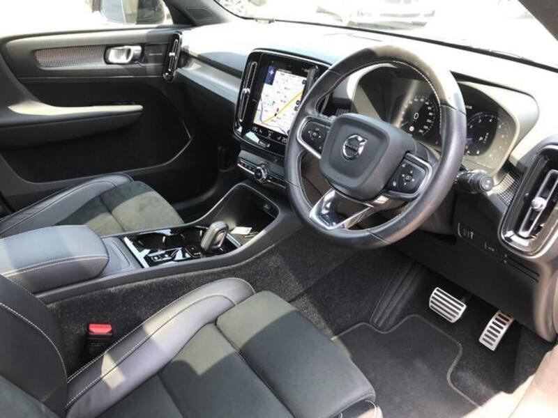 XC40