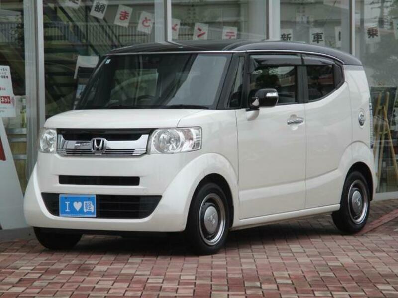 HONDA N BOX SLASH