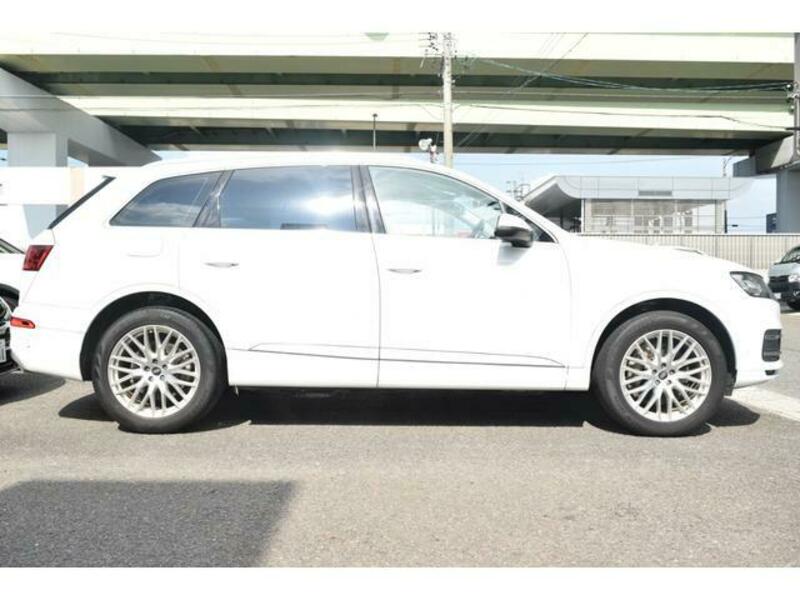 Q7