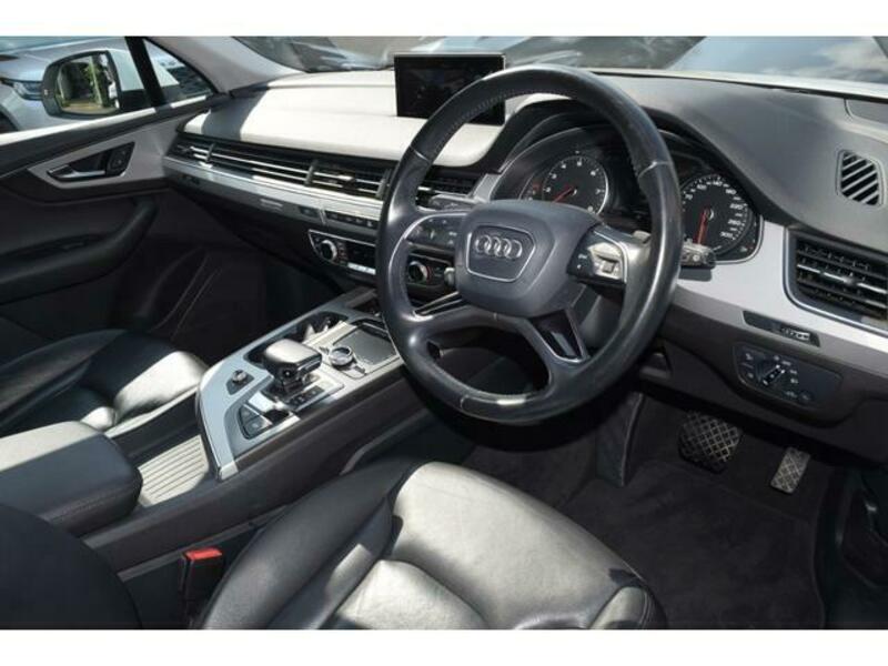 Q7