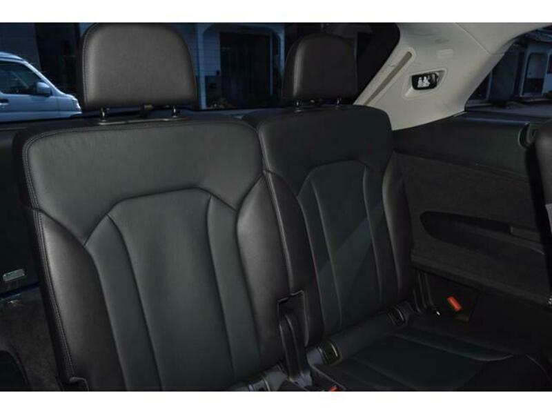 Q7
