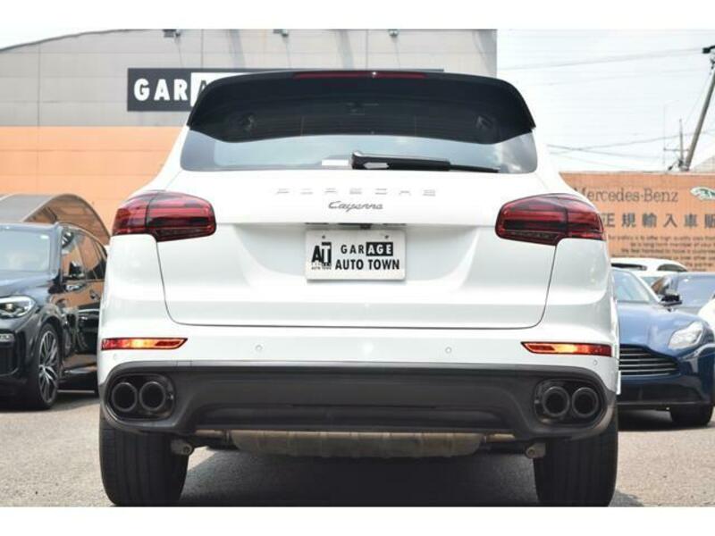 CAYENNE