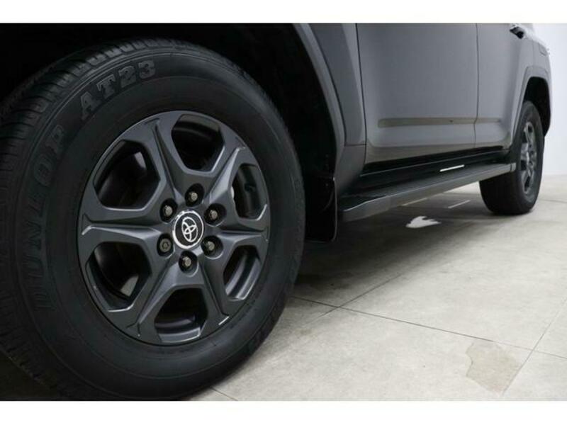 LAND CRUISER