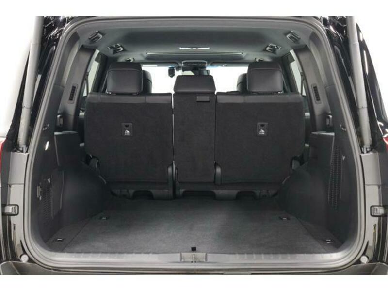 LAND CRUISER