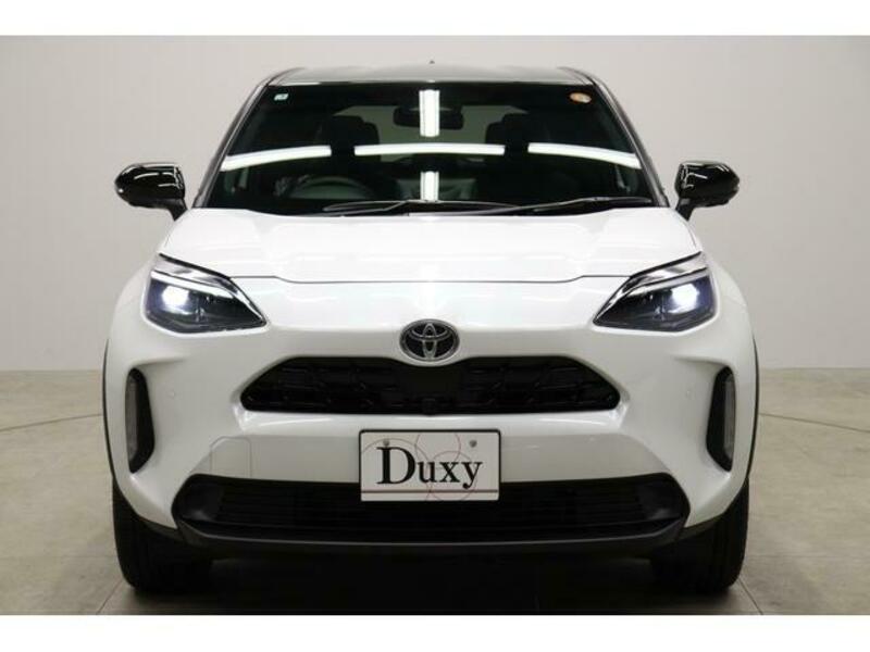 YARIS CROSS