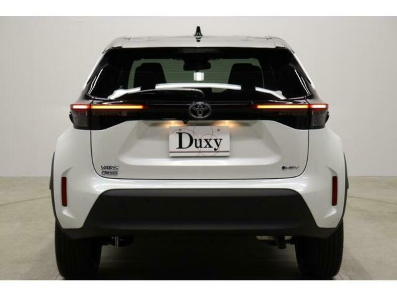YARIS CROSS