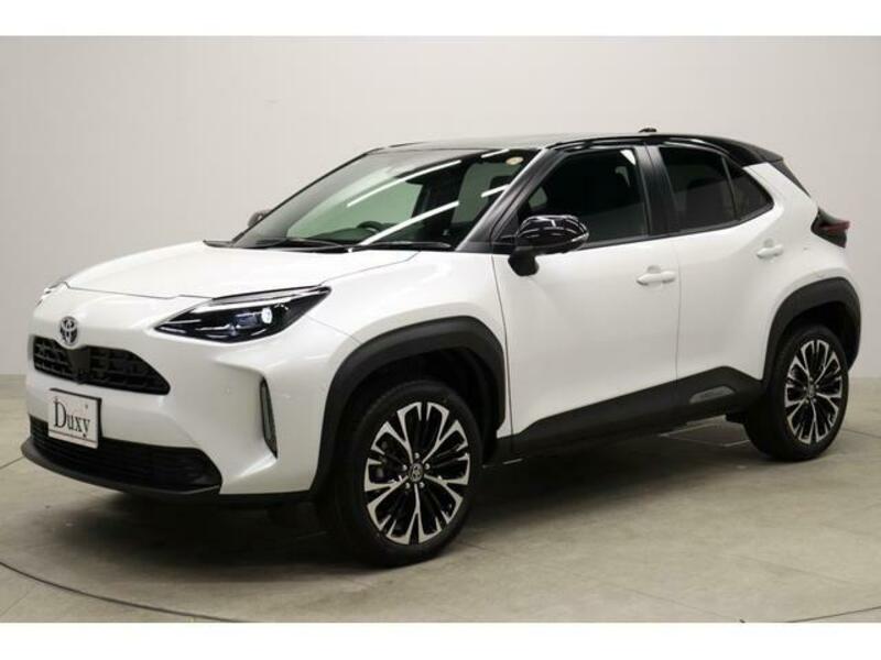 YARIS CROSS