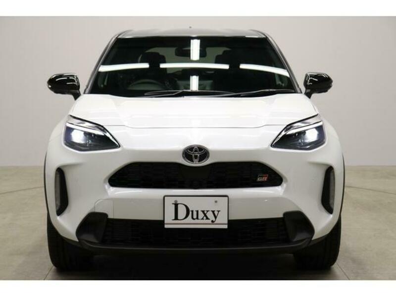 YARIS CROSS