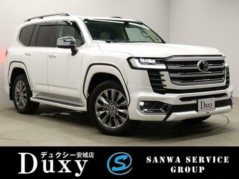 TOYOTA LAND CRUISER