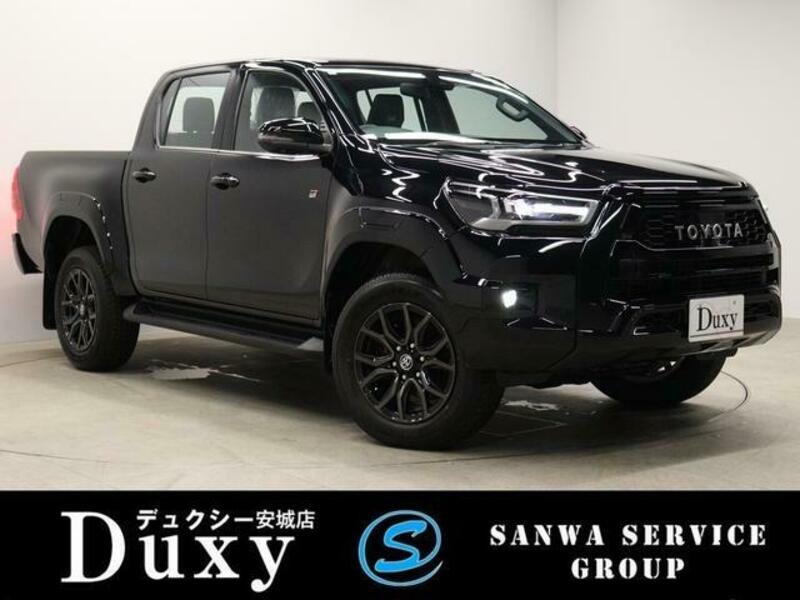 TOYOTA HILUX