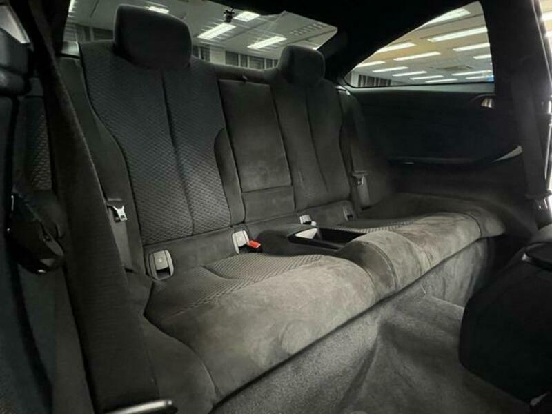 4 SERIES