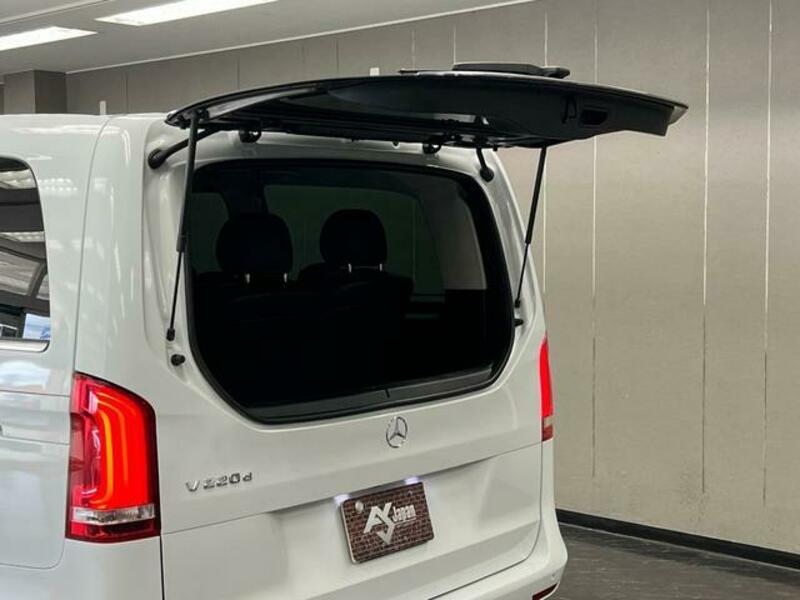 V-CLASS