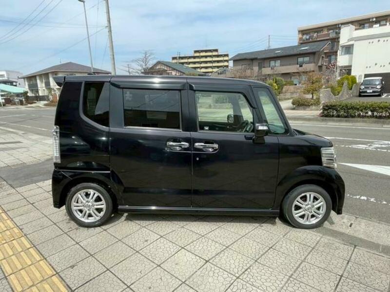 N BOX CUSTOM