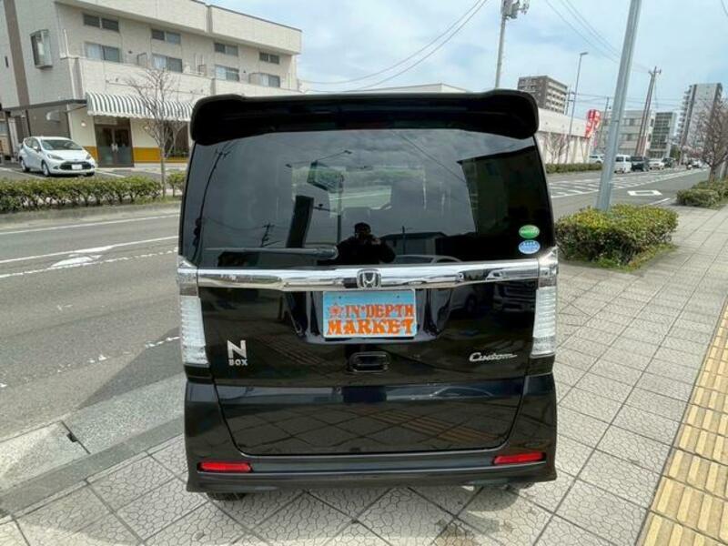 N BOX CUSTOM