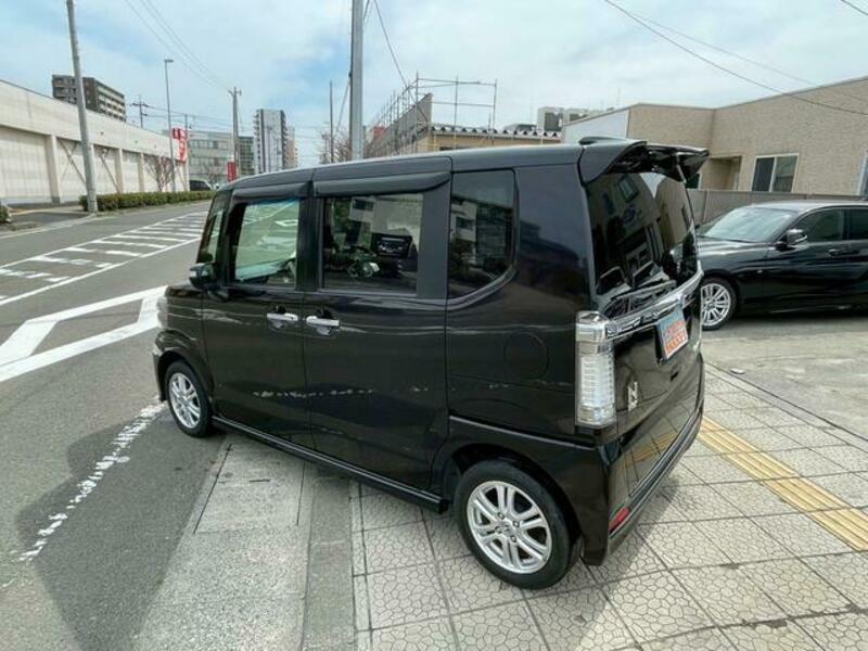 N BOX CUSTOM