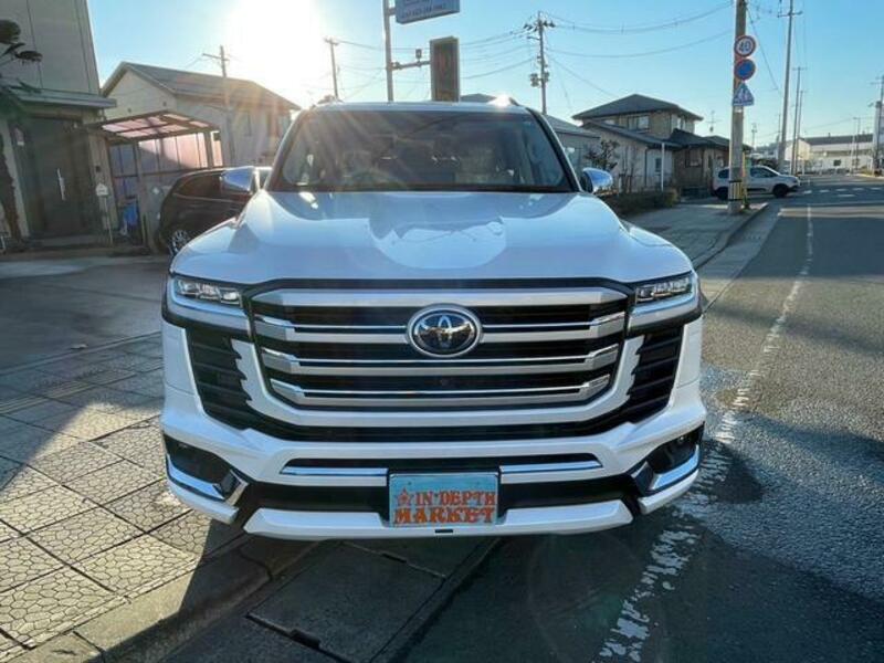 LAND CRUISER