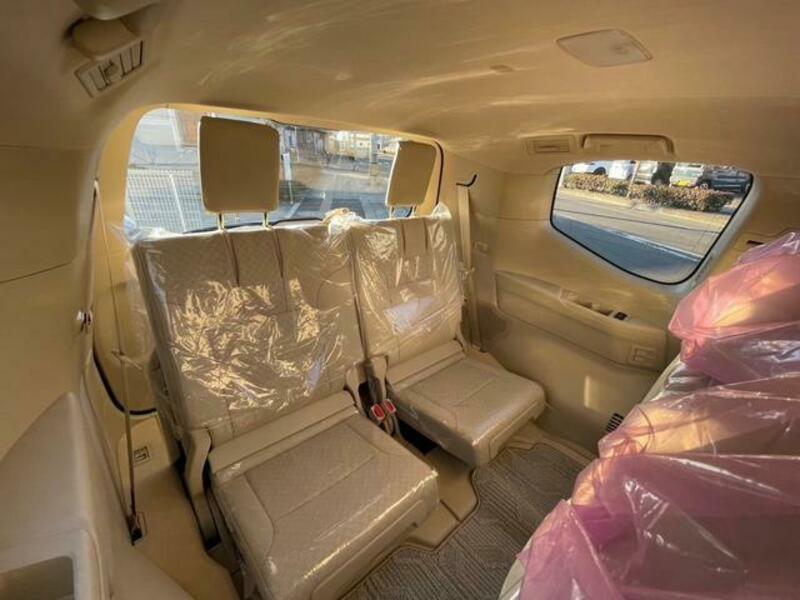 LAND CRUISER