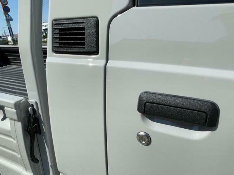 DELICA TRUCK