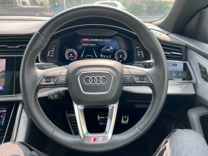 Q8