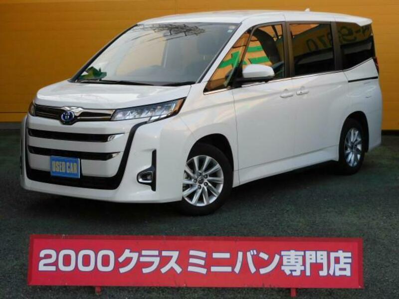 TOYOTA NOAH